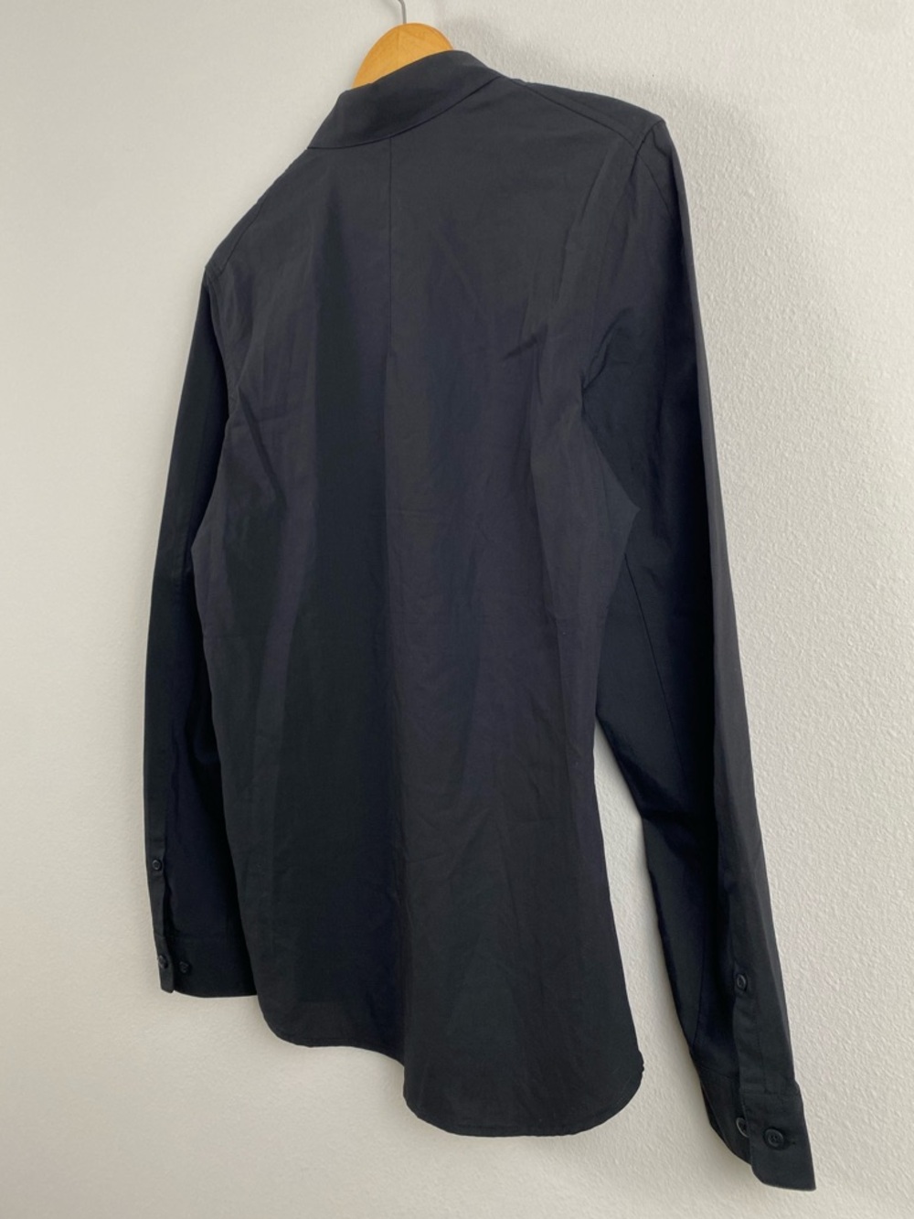 Lululemon Down To The Wire Long Sleeve Button Front Shirt | Slim Fit | Black - Picture 8 of 15